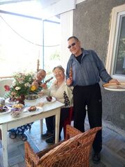 Козулины со своим шашлыком.